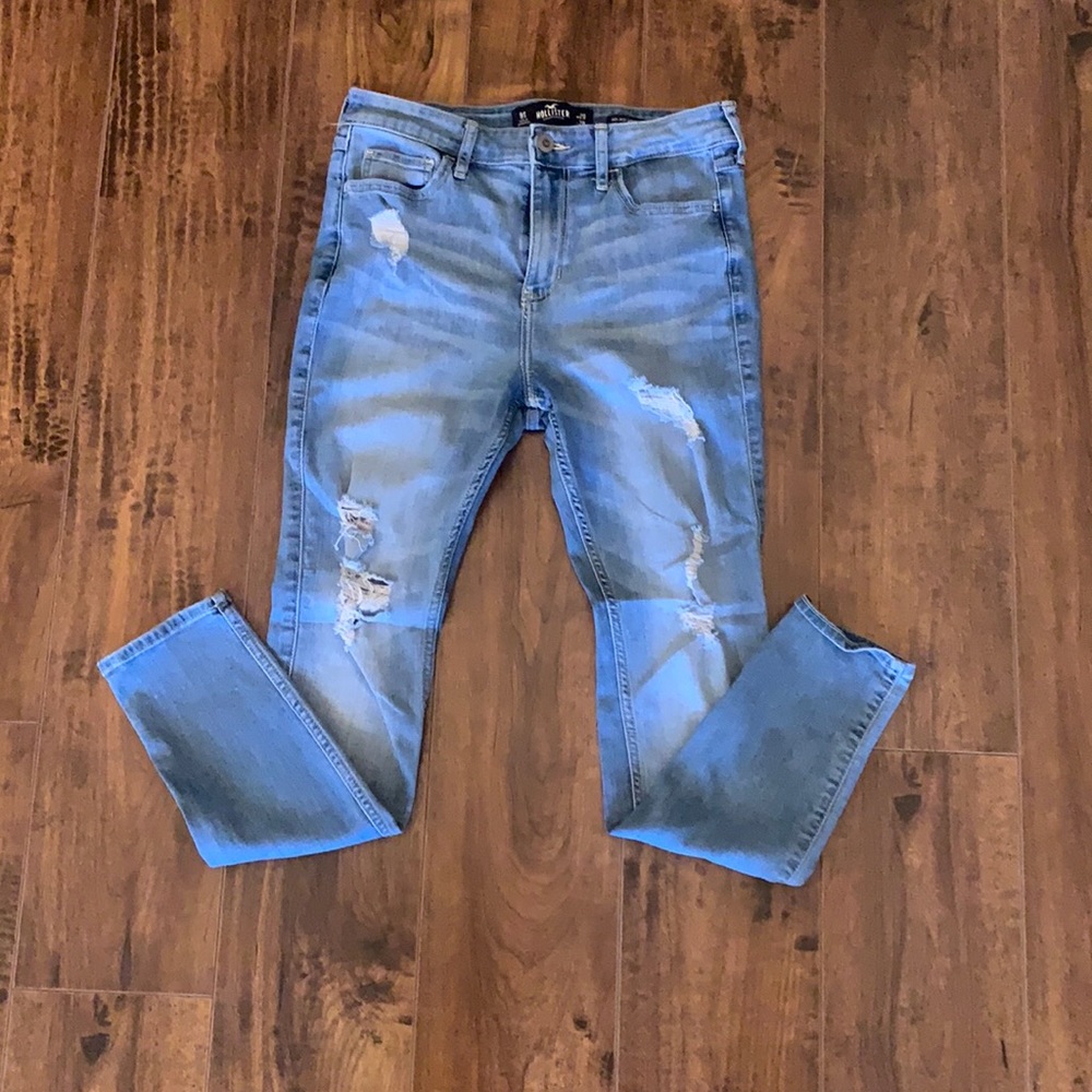 hollister ripped jeans